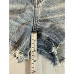 American Eagle  Comfort Stretch Tom Girl Distressed Light Wash Jean Shorts Sz 4 Photo 3