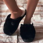 Refresh Black Fleece Lined Teddy Slippers Photo 1