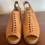 Clarks Clark’s Artisan Women's Tan Slingback Sandals Photo 0