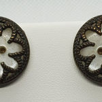 Vintage Flower Button Earrings White Photo 0