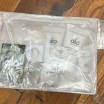 Alo Yoga ALO Glow System Photo 0