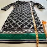 White House | Black Market  - Black Diamond Green Trim Lined Stretch Dress - Size 8 Photo 12