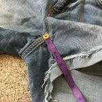 Vineyard Vines Denim Jean Shorts Women's Size 2 Light Wash Frayed Raw Hem Photo 8