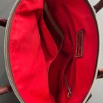 Guess by Marciano Dooney & Bourke Womens Handbag Old Money Quiet Luxury Classy Glam Feminine Photo 4