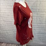 LA Hearts T-Shirt Destroyed Yin & Yang Maroon-
Small Photo 1