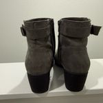 Croft & Barrow Womens Gray Suede Ankle Boots Photo 5