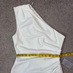 Elliatt ‎ Xara One Shoulder Crepe Asymmetrical Dress White S Photo 7