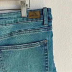 Jordache  Women’s High‎ Rise Straight Raw Hem Blue Cropped Jeans Size 16 Photo 4