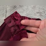 No Boundaries Bodysuit V-Neck w Crisscross Bodice, Long Sleeves, Velvet Burgundy, Sz Large Photo 10