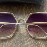 Sunday Somewhere Elizabeth Sunglasses Photo 2