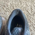 Brooks  Women's Gray Adrenaline Athletic Shoes with Minor Wear/Damage Size 9 Photo 3