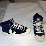 VEJA Nova High Top Sneakers Photo 7