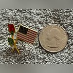 Vintage American Flag w/ Red Rose Gold Tone Pin / Brooch Photo 2