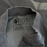 FIGS Scrub Top Gray Graphite Dahra Henley Blouse Size XXS Short Sleeve Photo 9