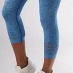 Gymshark Original High Waisted Seamless Athletic Cropped Leggings Photo 2