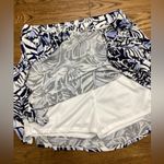 White birch tropical print skort. Size XL Blue Photo 7