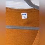 Old Navy Front tie vneck top Photo 2