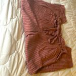 American Eagle π¦
Mauve and cream stripe, pants Photo 0