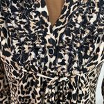 Love + Haight ruffled v Photo 7