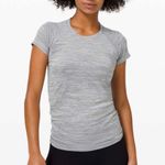 Lululemon Swiftly tech 2.0 short sleeve size 8 Photo 0