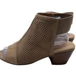 Sonoma Size 8.5 Peep Toe Tan Perforated Sandals Block Heel & Back Strap Photo 5