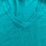 basic editions Women's V Neck Sweater M NWOT Photo 3
