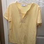 FINAL MARKDOWN Decorative denim & company tee (S) Yellow Photo 0