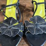 Bruno Magli Black Petal design peep toe heels size 6.5 Green Photo 6