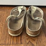 Birkenstock  Women Gizeh Metallic Gold Sandals sz 38 7.5 Regular Photo 3