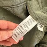 Faherty Women’s 28 Stretch Terry Patch Pocket Pant Green Photo 4