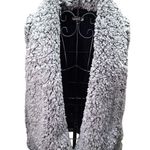 cupio  Black Textured Fabric Cozy Gray Sherpa Vest Photo 0