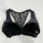 Victoria's Secret Black Lace Bralette Size Small Pull-Over Style Lightly Lined Photo 1