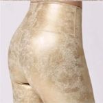 Carbon 38  BRALETTE SPORT BRA AND LEGGINGS GOLD SIZE MEDIUM Photo 3