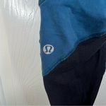 Lululemon Cropped Leggings with Ruched Bottoms Size 4 Pocket in Back Stretch Photo 5