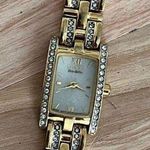 Citizen Eco-Drive Ladies Watch Crystals Pearl Dial Gold Tone Bracelet Solar Photo 1