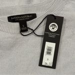 Banana Republic NWT Small 100% Merino Wool Seamless Crewneck Sweater Minimalist Photo 2