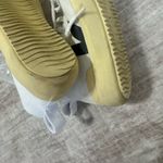 VEJA  high top sneaker women’s size 7 Photo 2