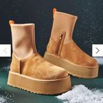 UGG Chestnut Dipper Boots 9 Photo 4