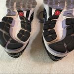 Nike Women’s Vomero Athletic Shoes Photo 15