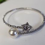 Flexible Crystal Star and Faux Pearl Bangle Bracelet Silver Photo 0