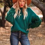 VICI LUKE CONTRAST CABLE KNIT SWEATER - HUNTER GREEN Photo 5