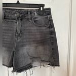 Old Navy Dark Wash Black/Grey Denim Shorts Size 6 Photo 5