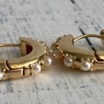 Boutique Pearl Gold Hoop Earrings Photo 1