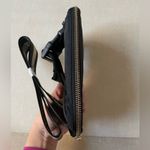 Lululemon  Everywhere Belt Bag 1L *Wordmark - Black/Gold Photo 9