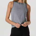 Vuori NWT  Energy Top Heather Gray $54 Crew Neck Athletic Gym Basic Capsule Shirt Photo 0