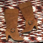 Y2K Brown Faux Suede Leather Knee High Boots Silver Large Chunky Buckle Round Toe Kitten Heels #western #country #boho #whimsygoth #stagecoach festival Sz 7 Photo 0