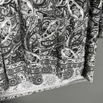 Jasmine & Juliana Women's Black & White Paisley Preppy Top Photo 2