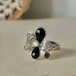 Boutique Black Silver Rhinestone Flower Ring “Trudie” Glam Classic Dark Femme Beautiful Jewelry Photo 4
