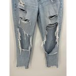 American Eagle  Comfort Stretch Waistband Mom Jeans Light Wash Distressed Size 2 Photo 2