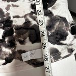 Rose + Olive  Monochrome Abstract 3/4 sleeve Top with ruched sleeves and sides Photo 4